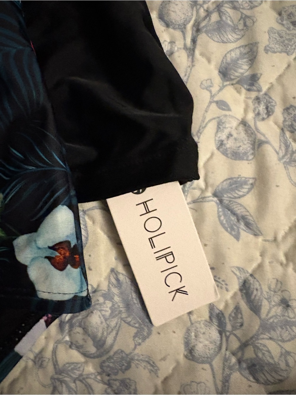 Black Floral-Trim Short-Sleeve Swim Set - Black - Picture 2 of 5